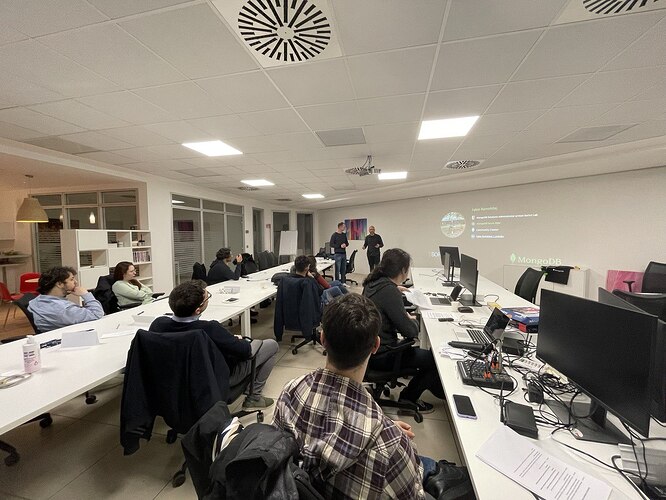 photo_6023911767350034647_y