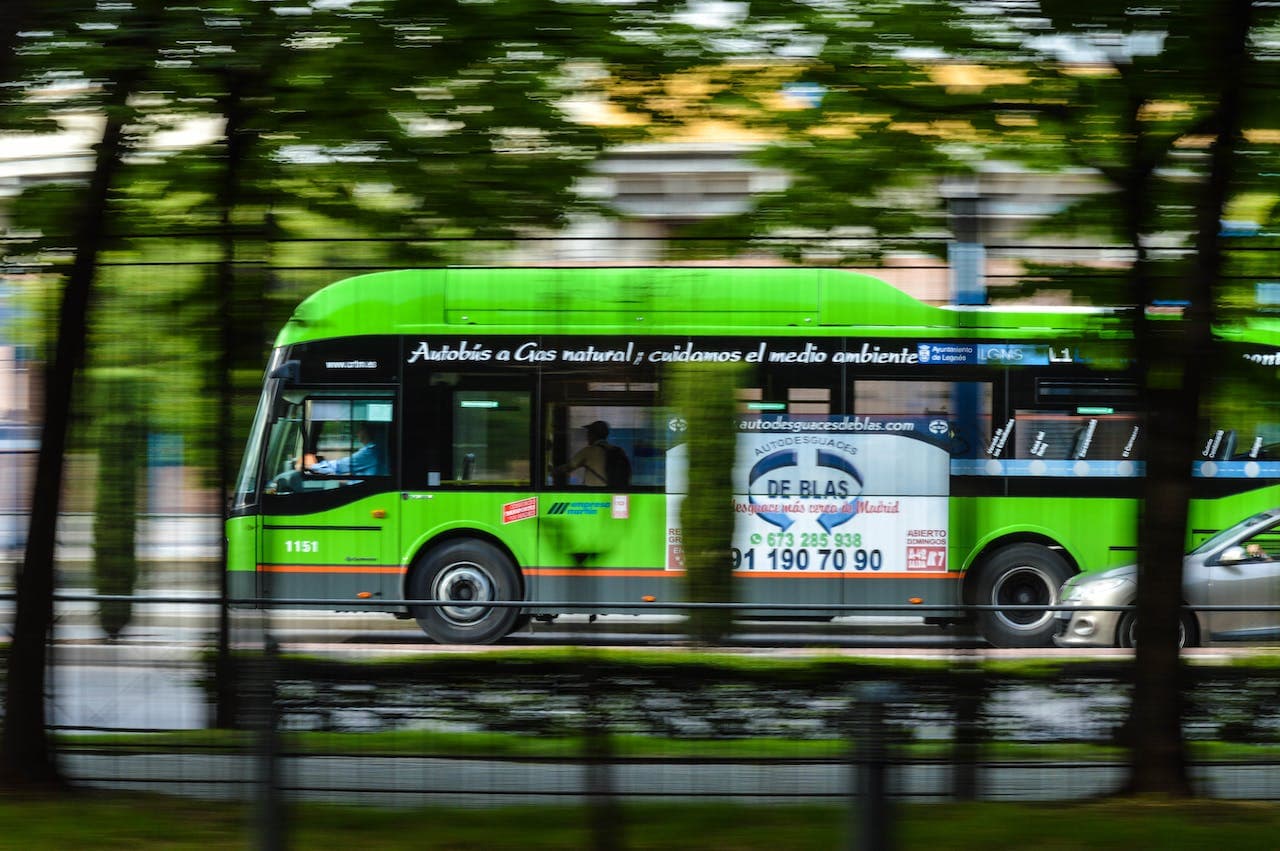 Um ônibus rápido