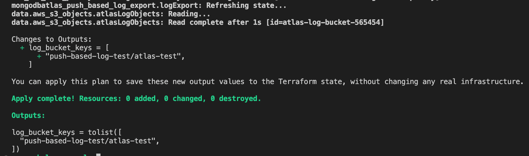 Terraform no terminal mostrando objetos criados no bucket do Amazon S3 como saídas